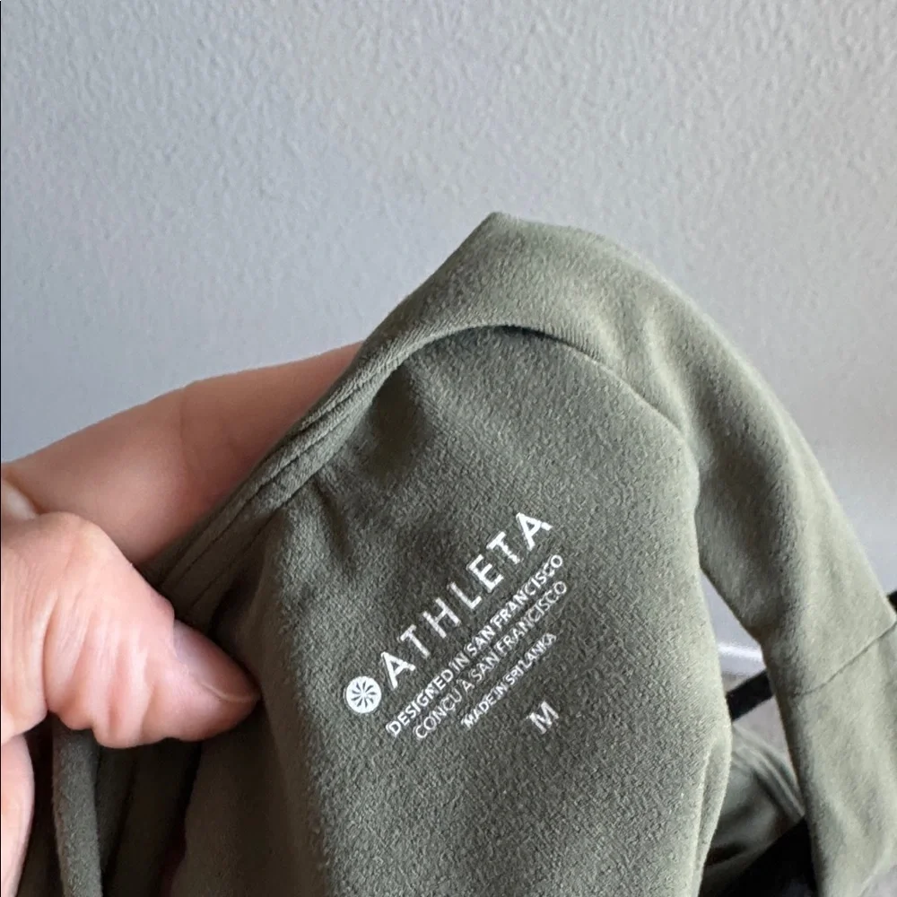 Athleta Conscious Crop Bra Army Khaki Green High Neck size medium - Picture 4 of 4